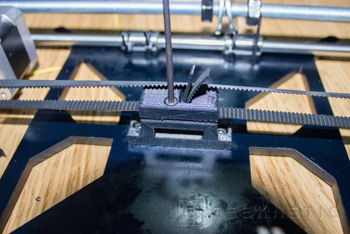 Geeknetic Cómo montar una impresora 3D casera 32