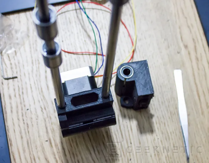 Geeknetic Cómo montar una impresora 3D casera 40