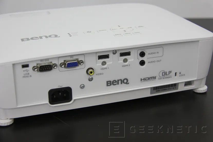 Geeknetic Proyector BenQ W1050 8