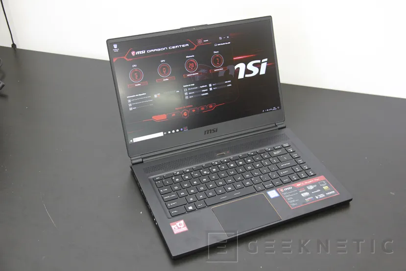Geeknetic Review Portátil MSI GS65 Stealth Thin con GTX 1070 Max-Q 16