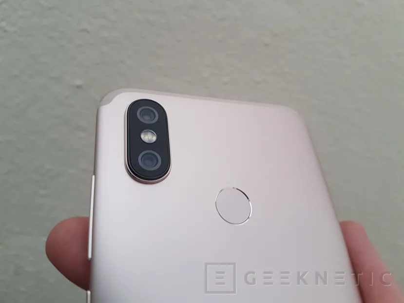Geeknetic Review Smartphone Xiaomi Mi A2 46